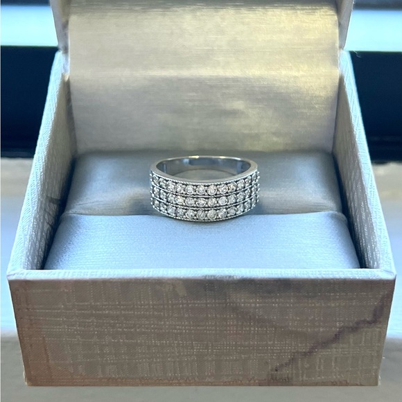 Diamond Vintage-Style Three Row Band in 14K White Gold